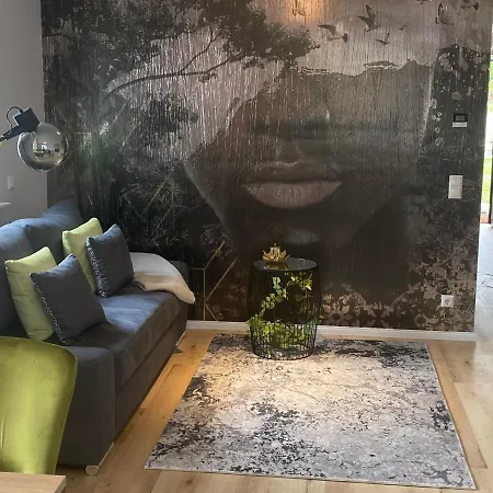 Spree Διαμέρισμα Κότμπους